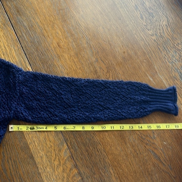L.A. Hearts Sweater Blue Open Weave Navy Size M/L Long Sleeves Crew Neck - Picture 10 of 14